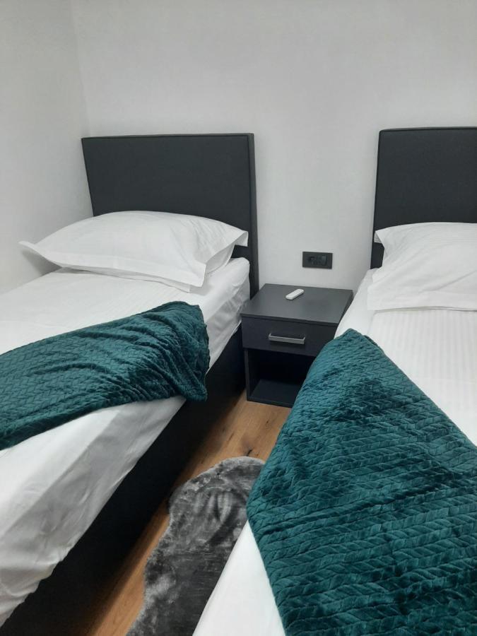 Apartman Mate Лопар Екстериор снимка